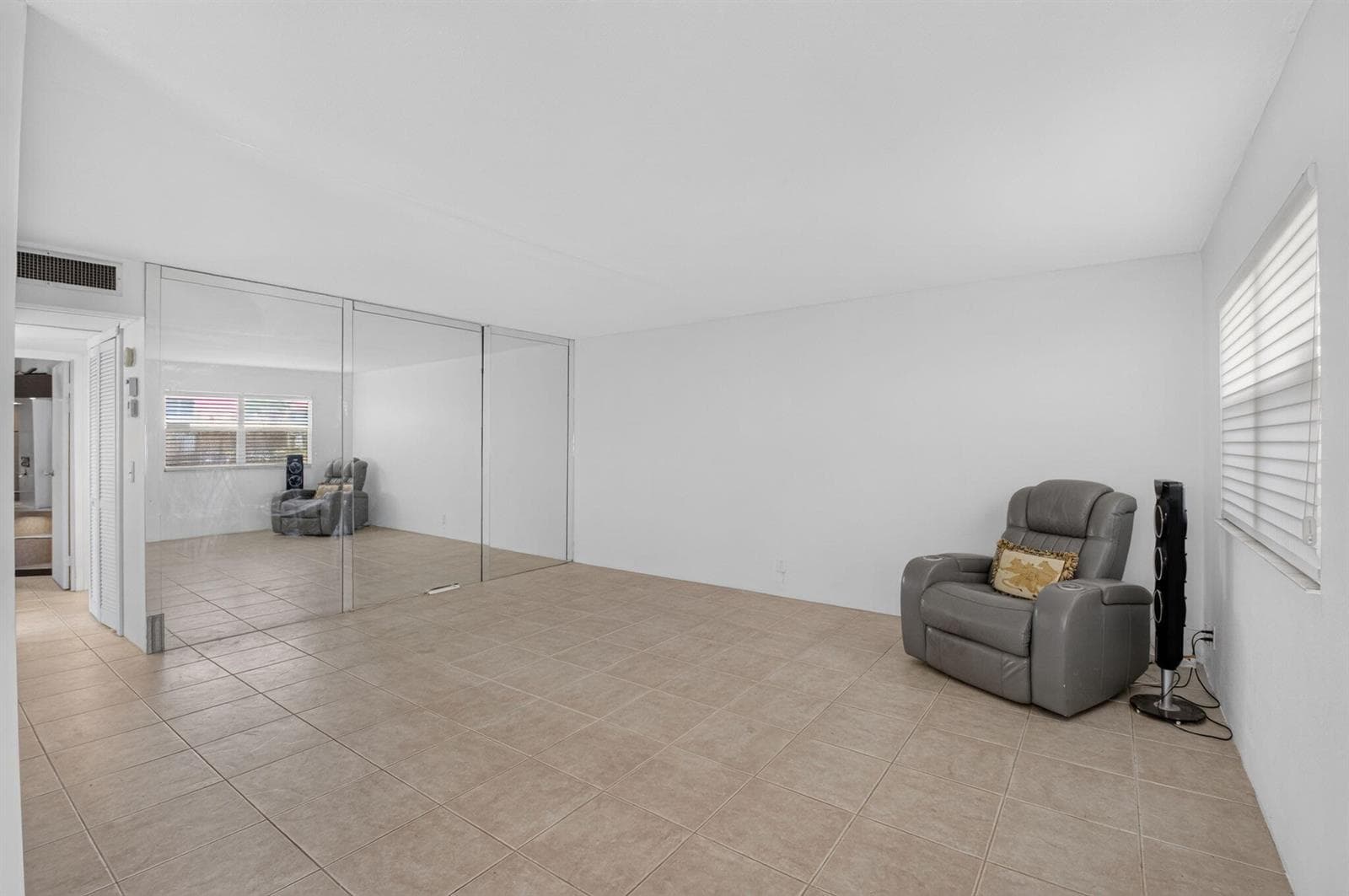 65 Saxony B, Delray Beach, FL 33446 photo 5