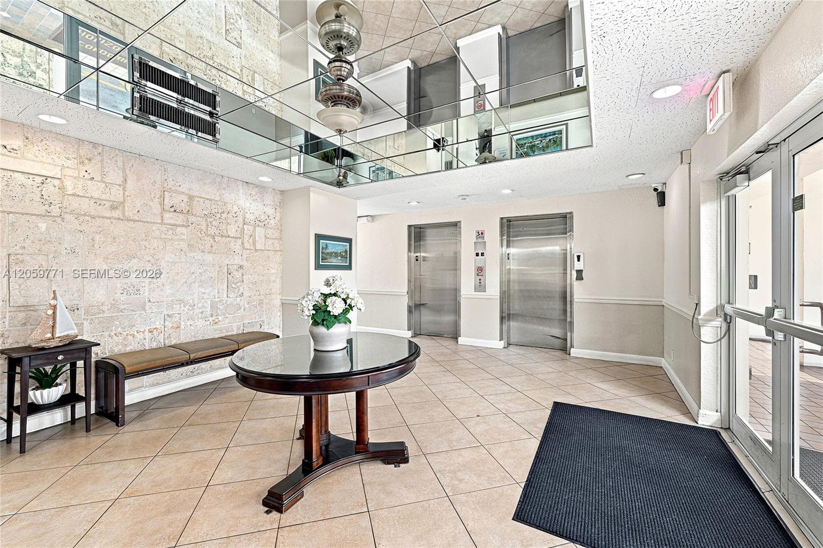 2555 NE 11 Street # 510, Fort Lauderdale, FL 33304 photo 3