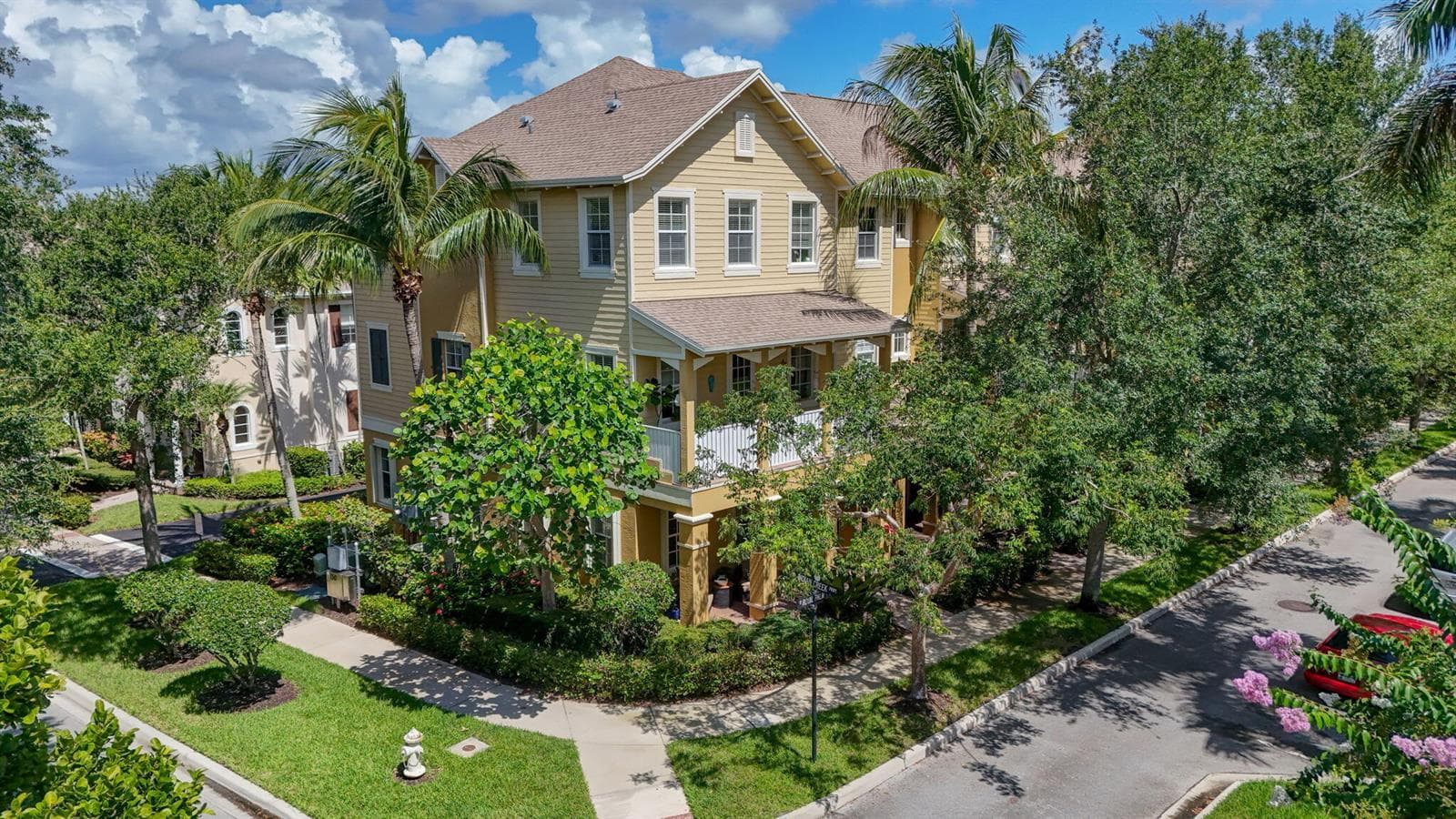 128 W Royal Palm Circle # 101, Jupiter, FL 33458