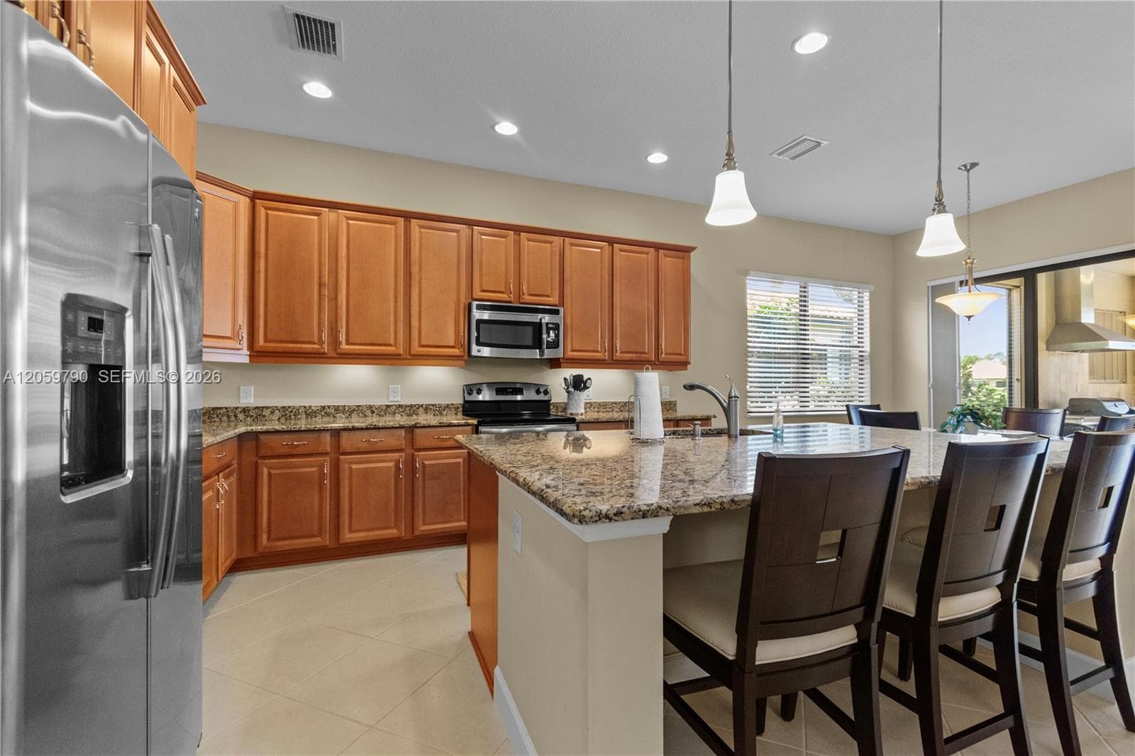 9292 ISLA BELLA CIR, Bonita Springs, FL 34135 photo 4