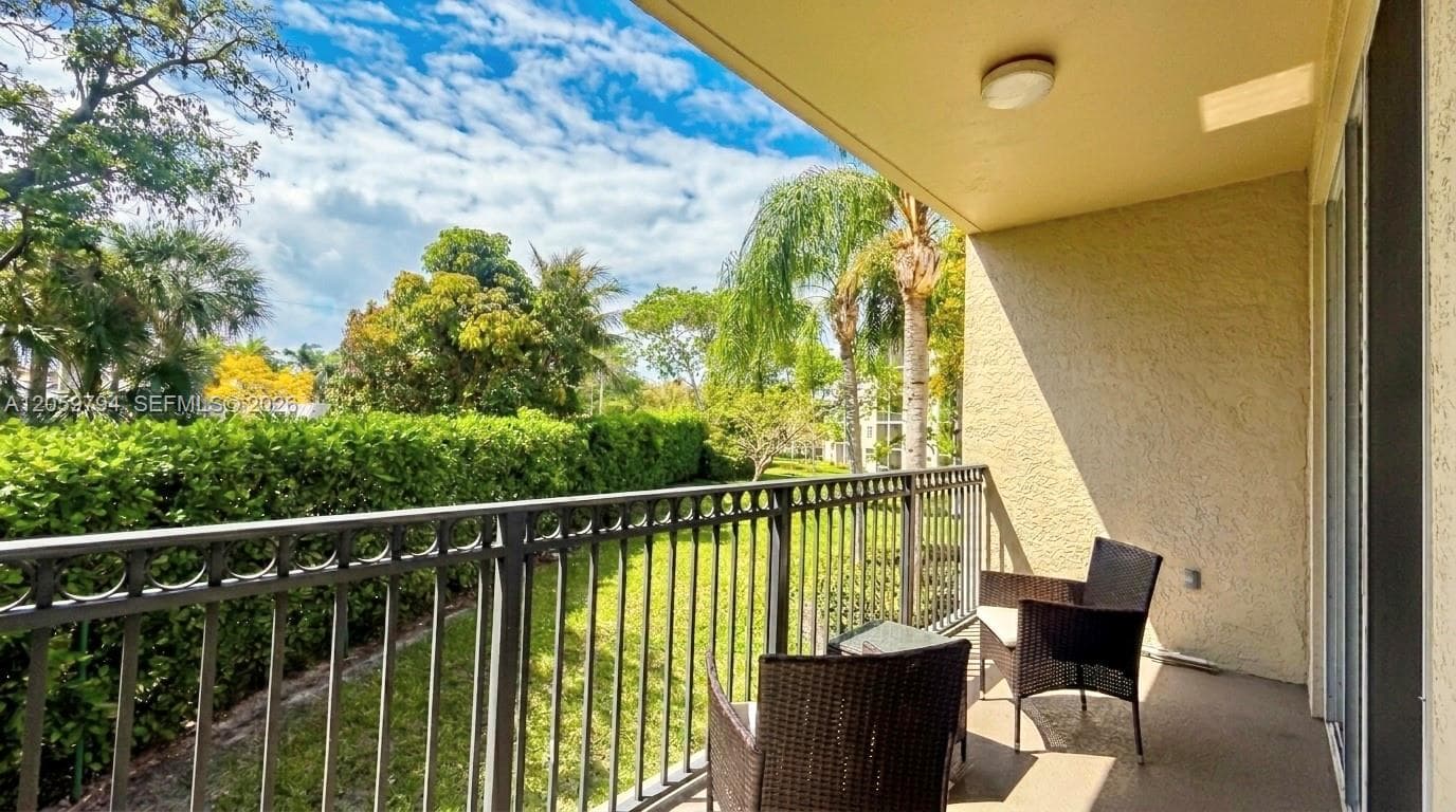 26 Royal Palm Way # 201, Boca Raton, FL 33432 photo 2