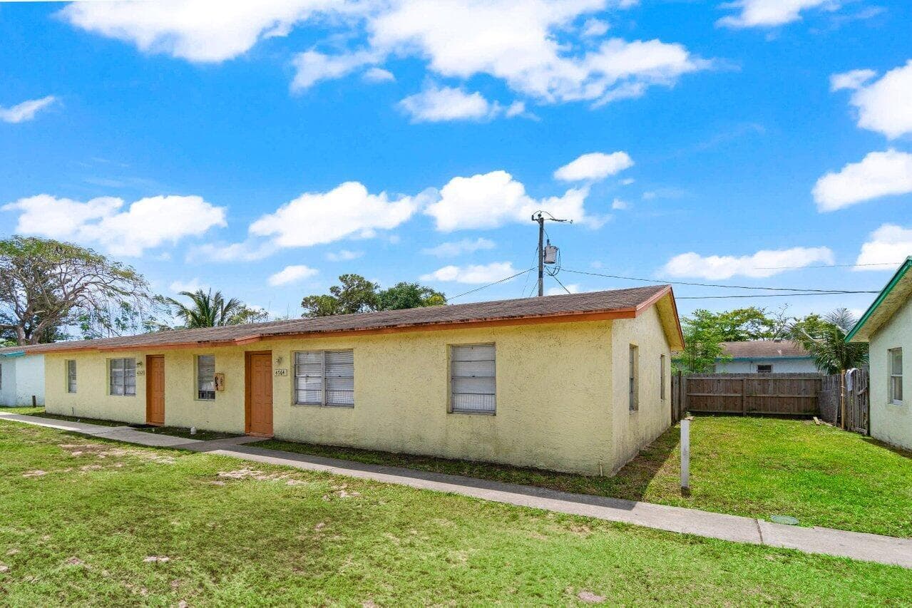 4764 Gulfstream Road, Lake Worth, FL 33460 photo 2