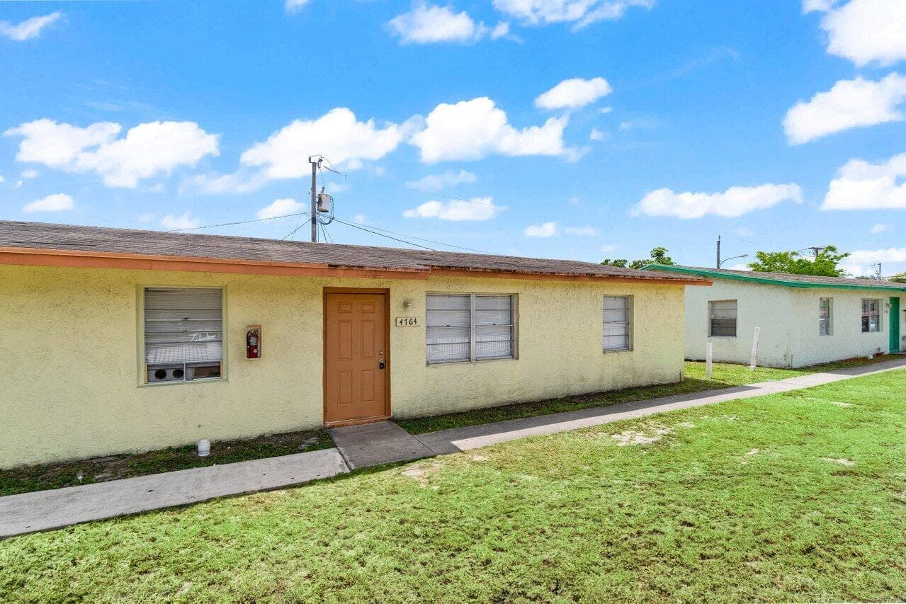 4764 Gulfstream Road, Lake Worth, FL 33460 photo 3