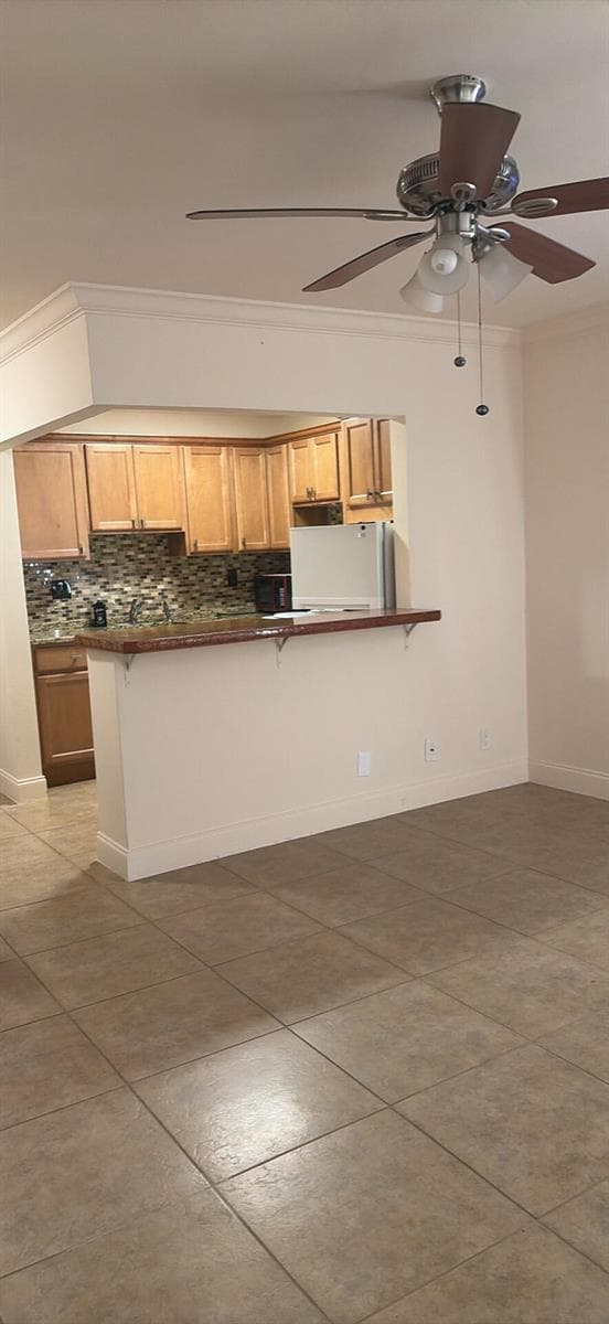 2020 Lake Osborne Drive # 19, FL 33461