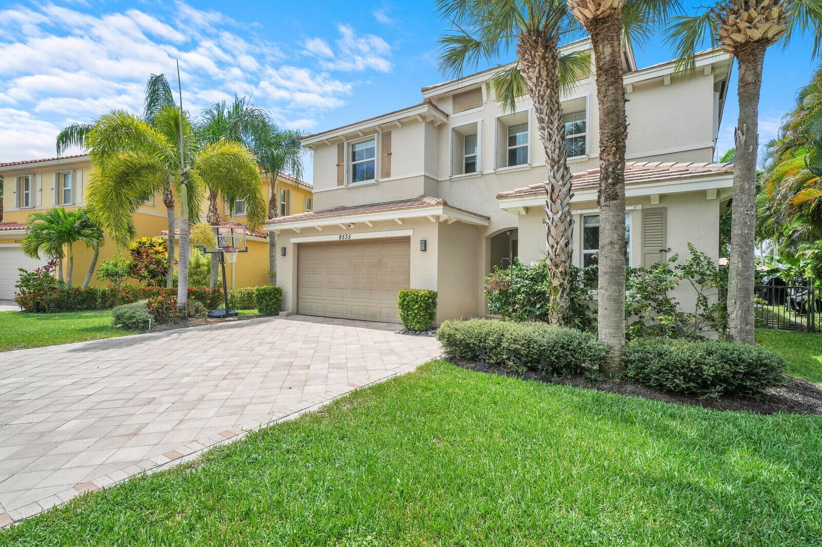 9535 Phipps Lane, Wellington, FL 33414 photo 2