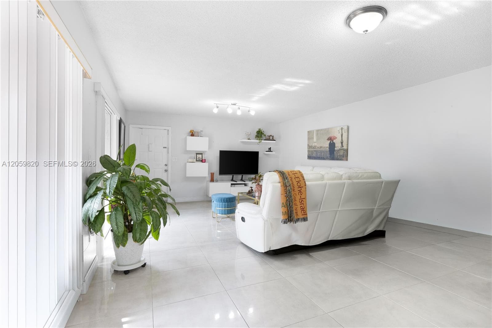 14357 SW 97th Terrace, Miami, FL 33186 photo 4