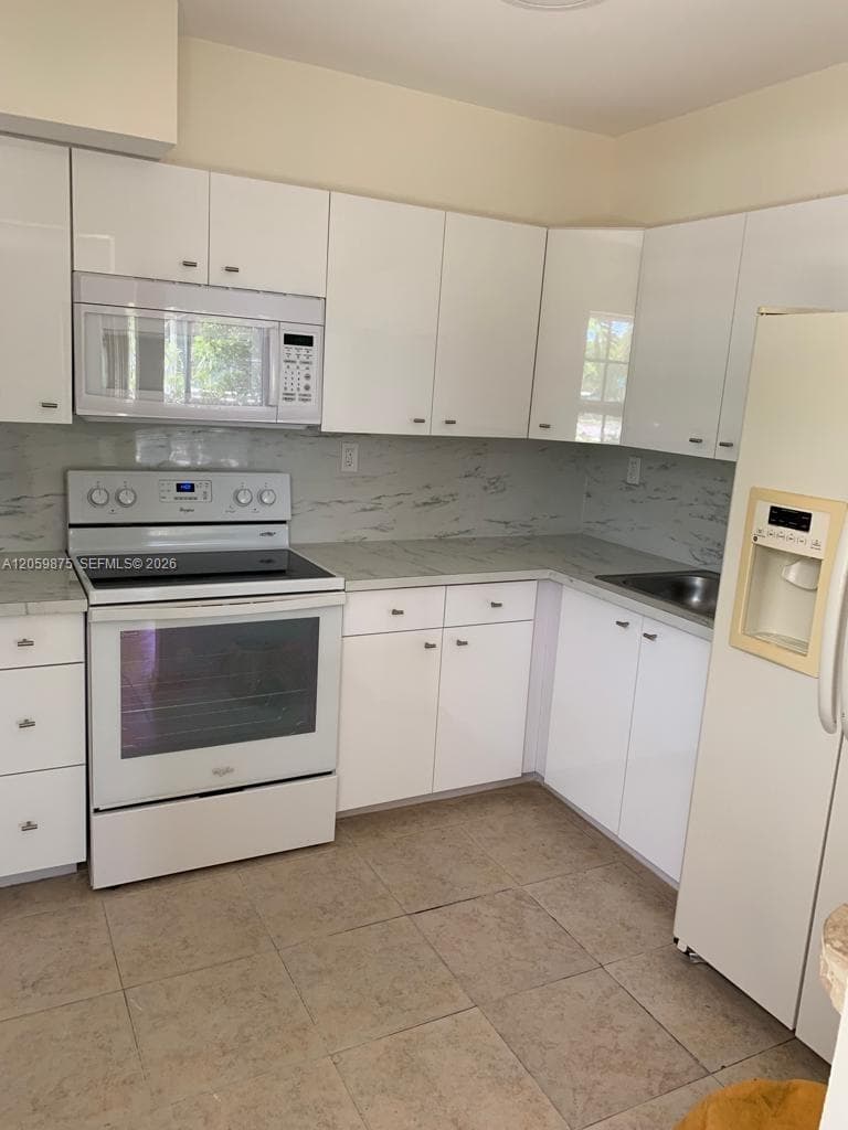 1471 NE 170th St # 123A, North Miami Beach, FL 33162 photo 2