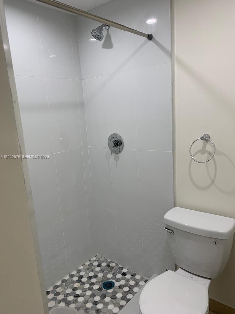 1471 NE 170th St # 123A, North Miami Beach, FL 33162 photo 4
