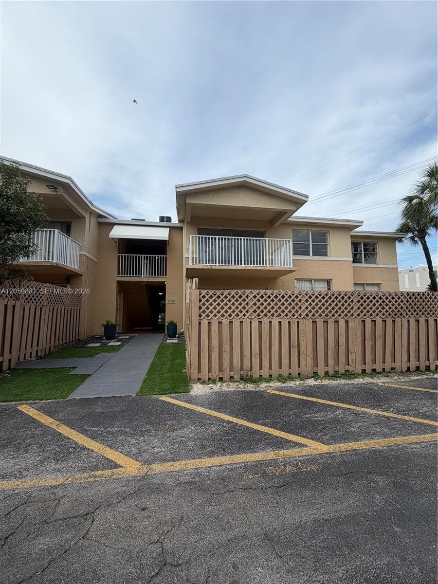 4134 NW 79th Ave # 2A, Doral, FL 33166 photo 2