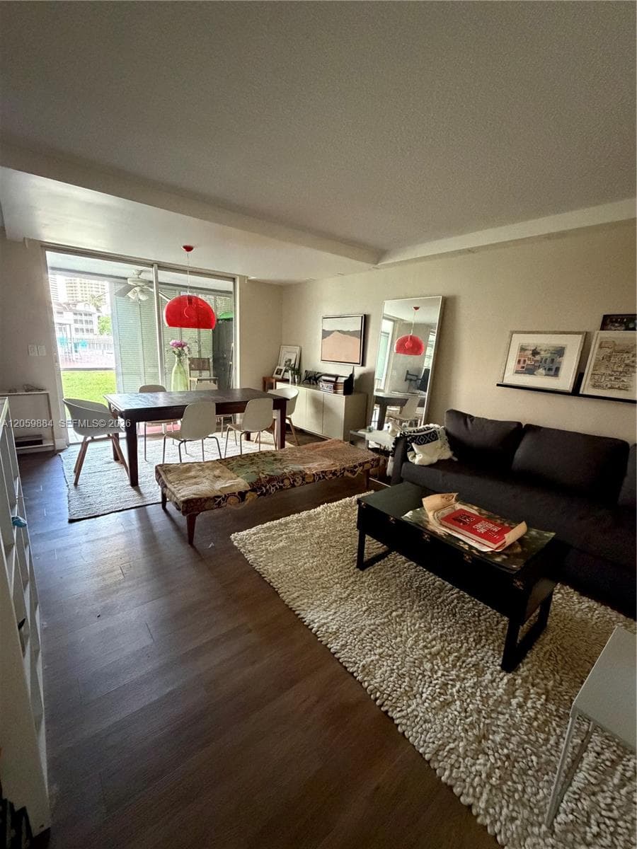 2980 Point East Dr # D101, Aventura, FL 33160