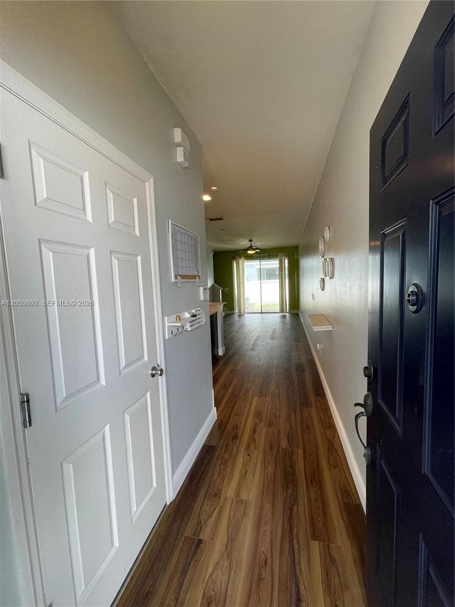 9038 Shepton Street, Orlando, FL 32825 photo 2
