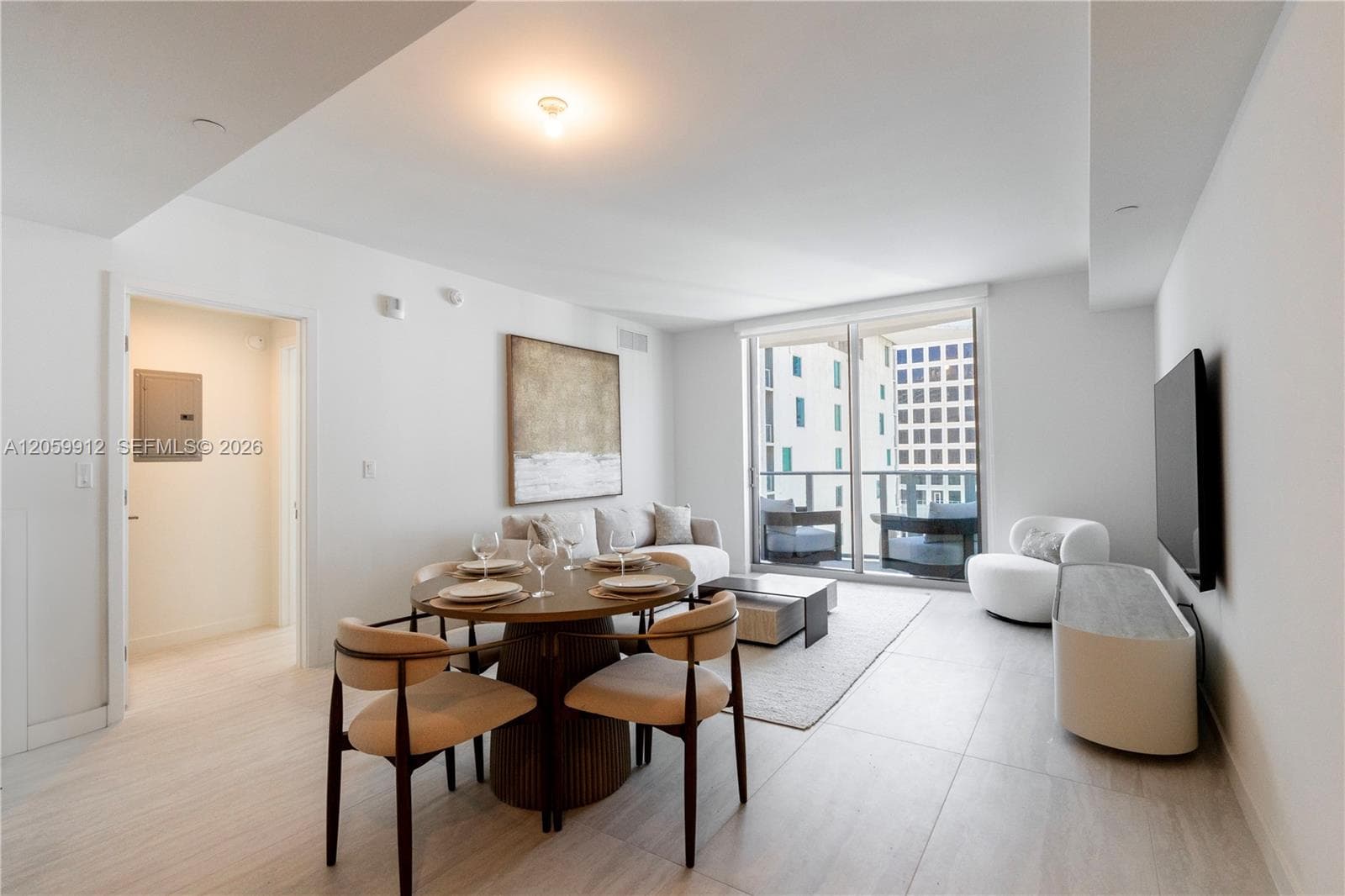 77 SE 5th St # 3308, Miami, FL 33131 photo 4