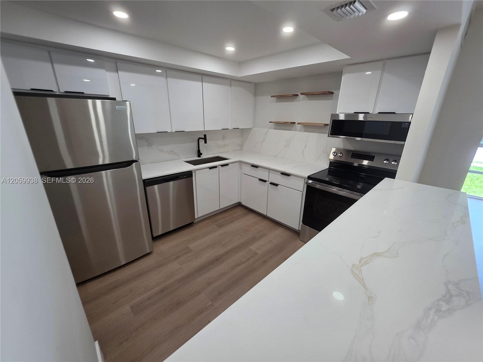 501 Three Islands Blvd # 112, Hallandale Beach, FL 33009 photo 4