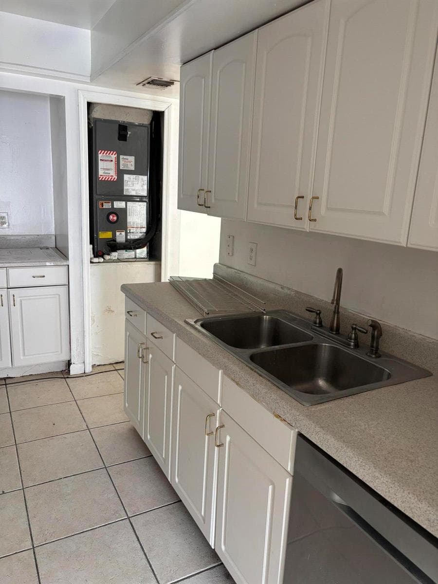 7433 SW 13TH Street SW, North Lauderdale, FL 33068 photo 2