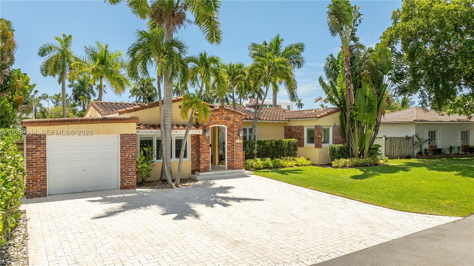 330 Coconut Isle Dr, Fort Lauderdale, FL 33301 photo 2