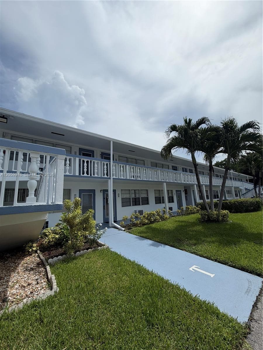 421 Tilford T # 421, Deerfield Beach, FL 33442
