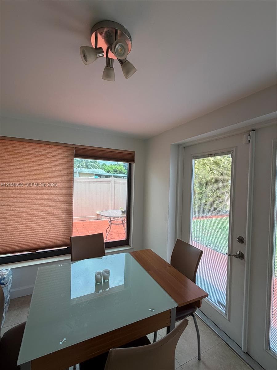 6717 Raleigh St, Hollywood, FL 33024 photo 2
