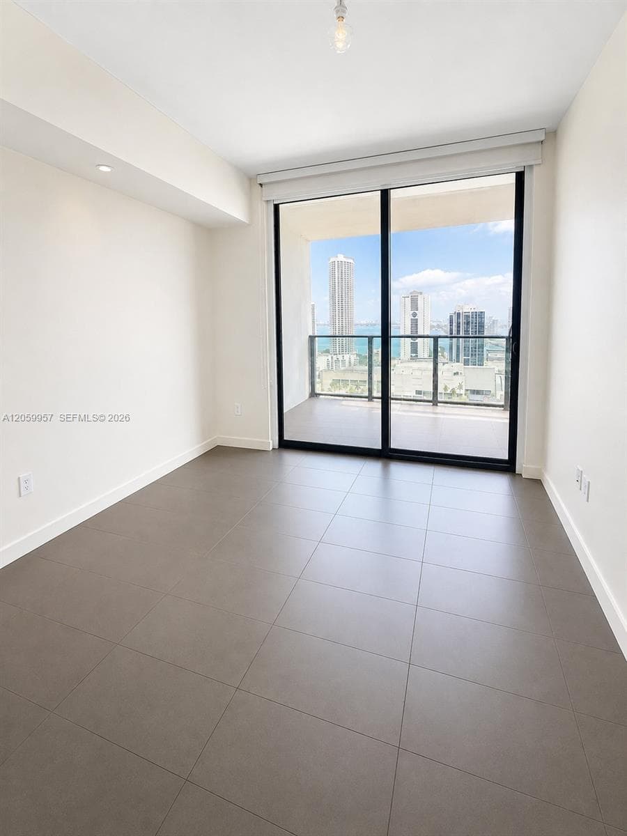 1600 NE 1st Ave # 2401, Miami, FL 33132 photo 2