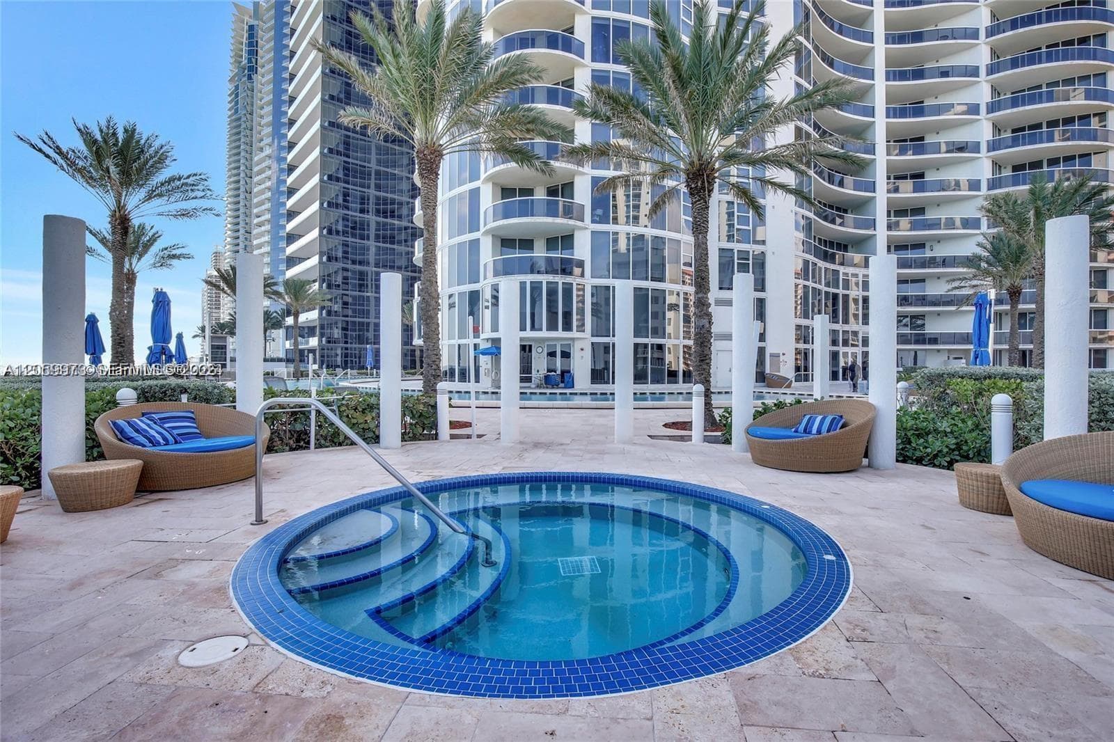 17201 Collins Ave # 3501, Sunny Isles Beach, FL 33160 photo 2