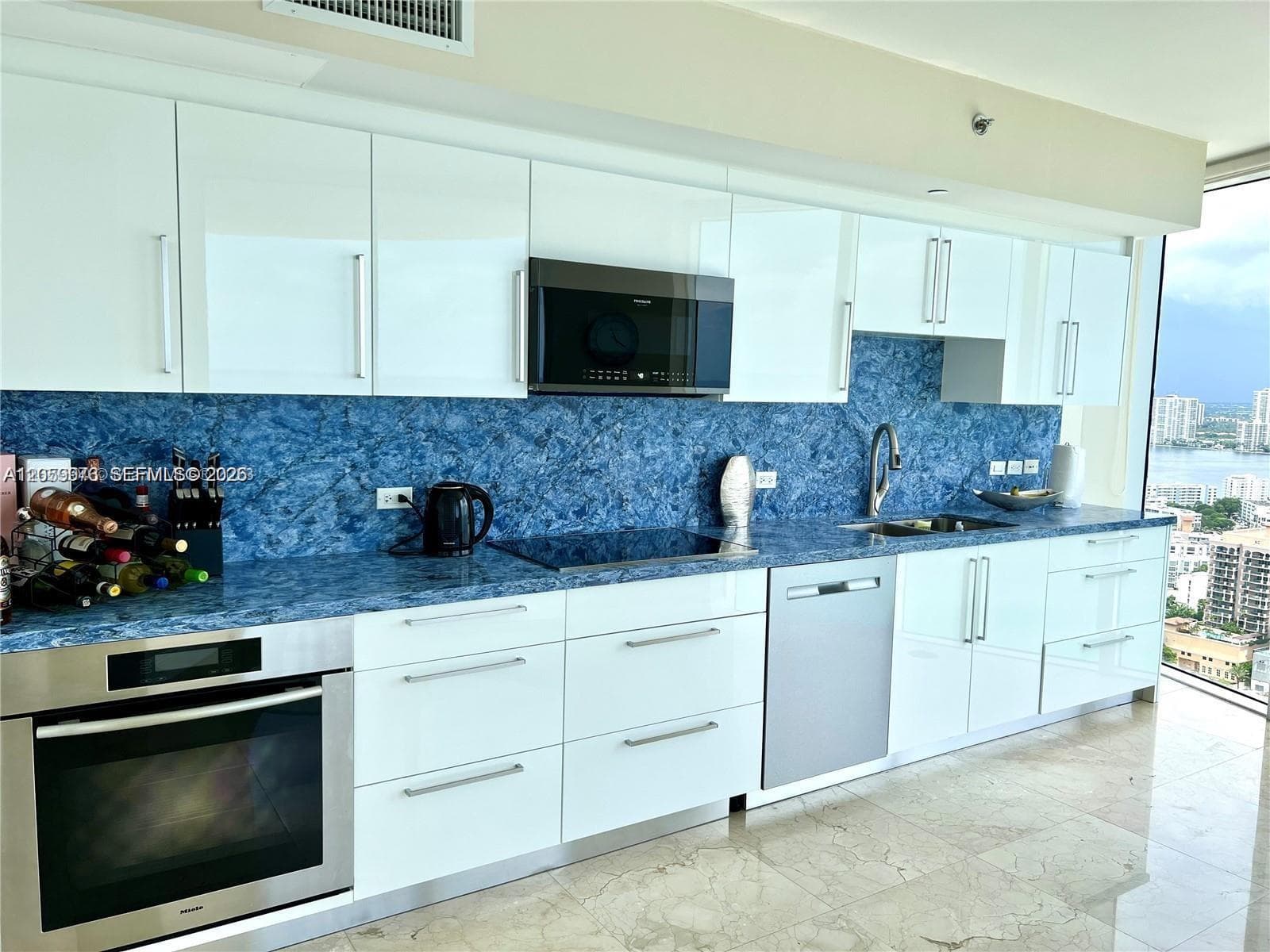 17201 Collins Ave # 3501, Sunny Isles Beach, FL 33160 photo 5