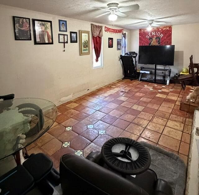 1009 S PINE Street, FL 33460 photo 3