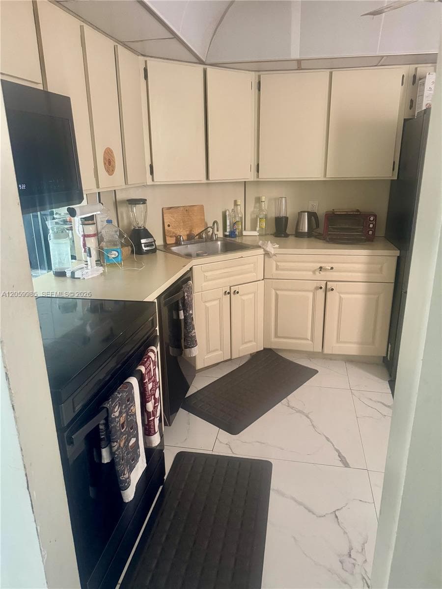 6361 N Falls Cir Dr # 311, Lauderhill, FL 33319 photo 3