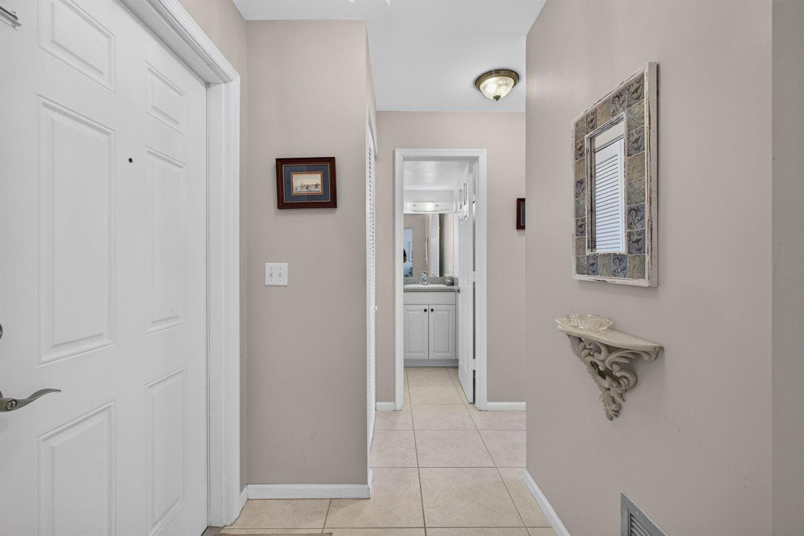 29 COLONIAL CLUB Drive # 202, Boynton Beach, FL 33435 photo 3