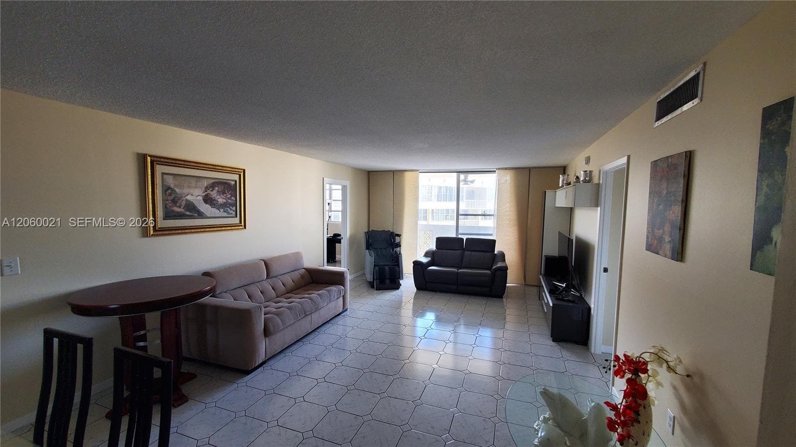 1833 S Ocean Dr # 1103, Hallandale Beach, FL 33009 photo 4