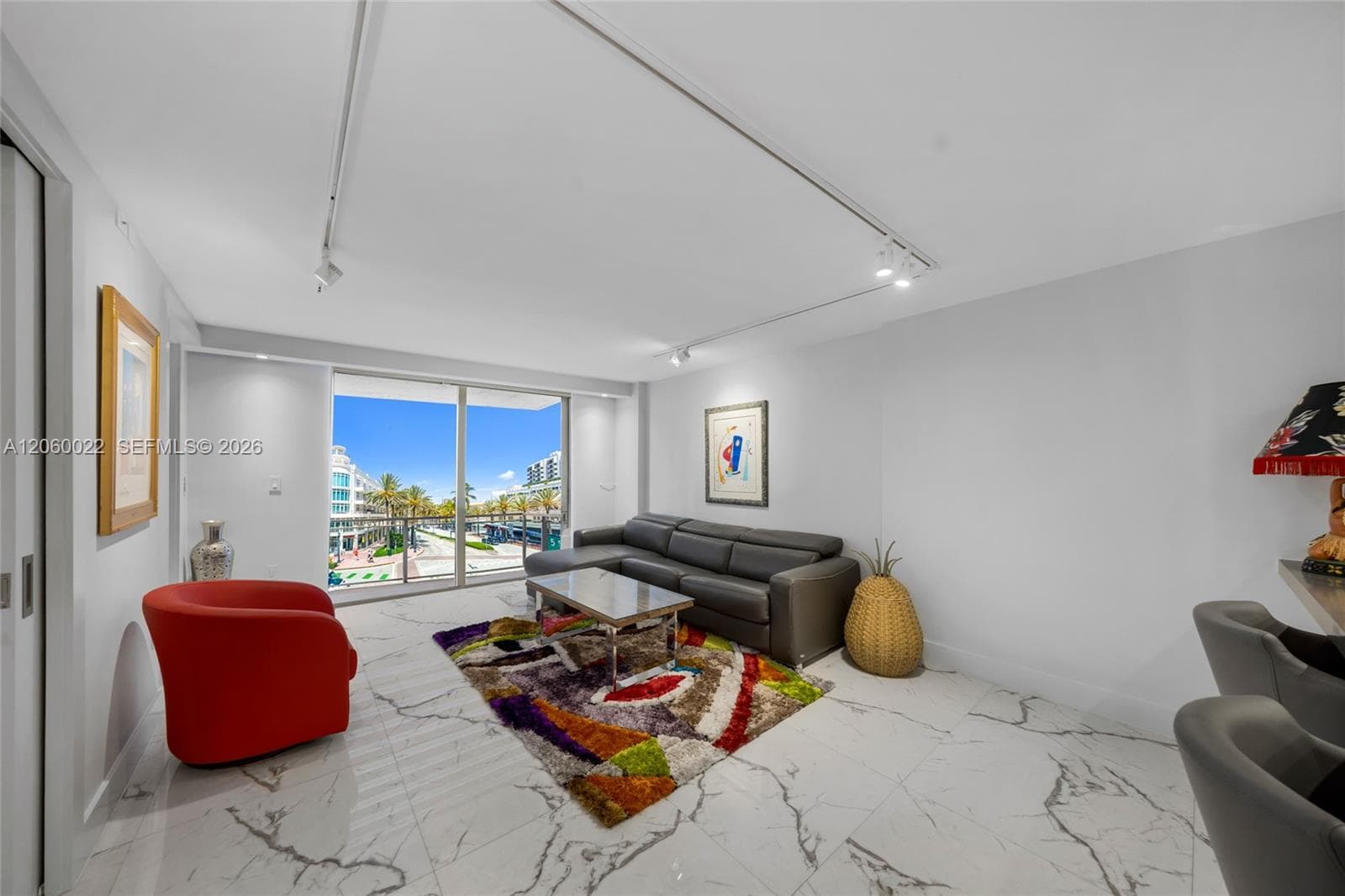 465 Ocean Dr # 303, Miami Beach, FL 33139 photo 3