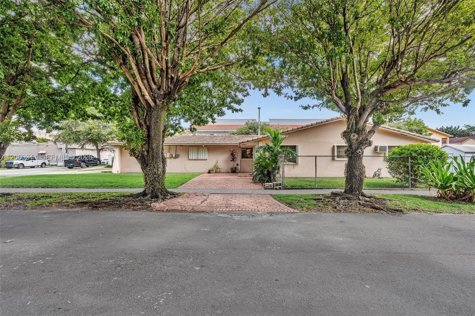 39 SW 114th Ave, Sweetwater, FL 33174 photo 5