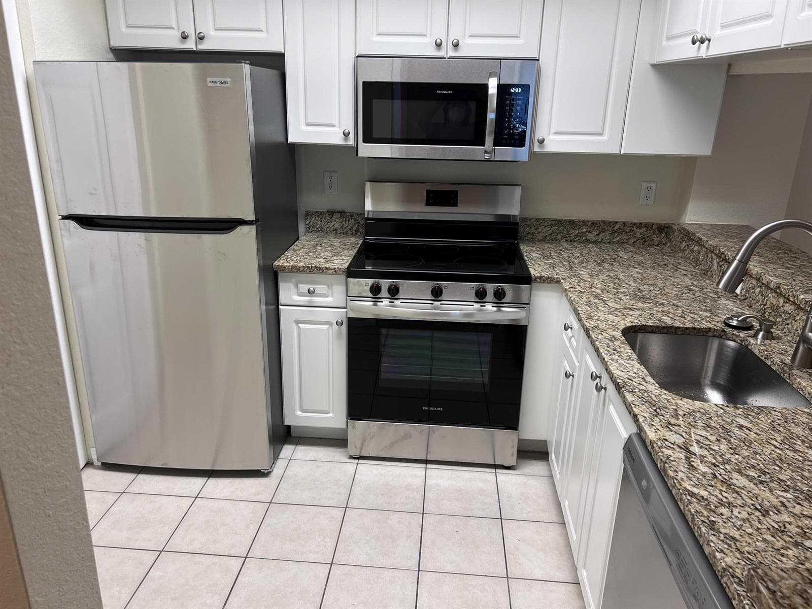 2802 SARENTO Place # 302, Palm Beach Gardens, FL 33410 photo 2
