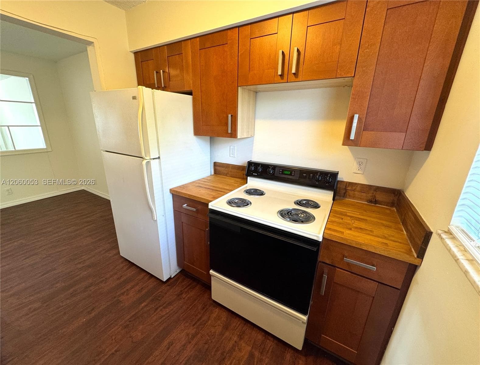 215 NW 25th St # 5, Wilton Manors, FL 33311 photo 4