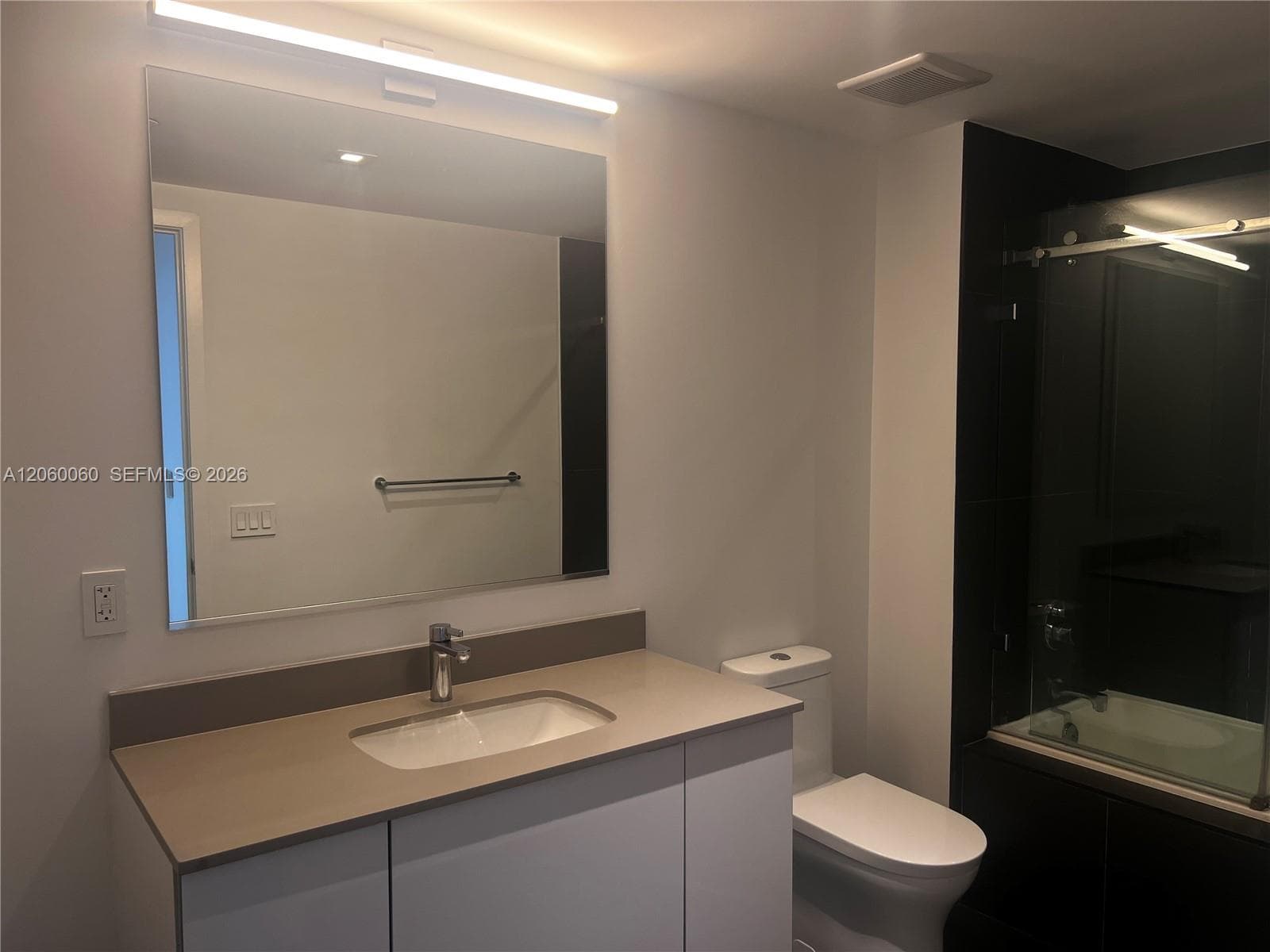 1600 NE 1st Ave # 1219, Miami, FL 33132