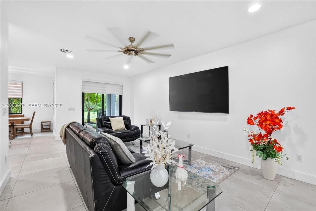 425 NW 33rd Ln, Pompano Beach, FL 33069 photo 5