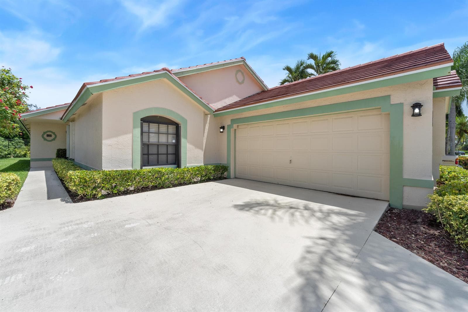 10430 Lexington Circle S, Boynton Beach, FL 33436 photo 2