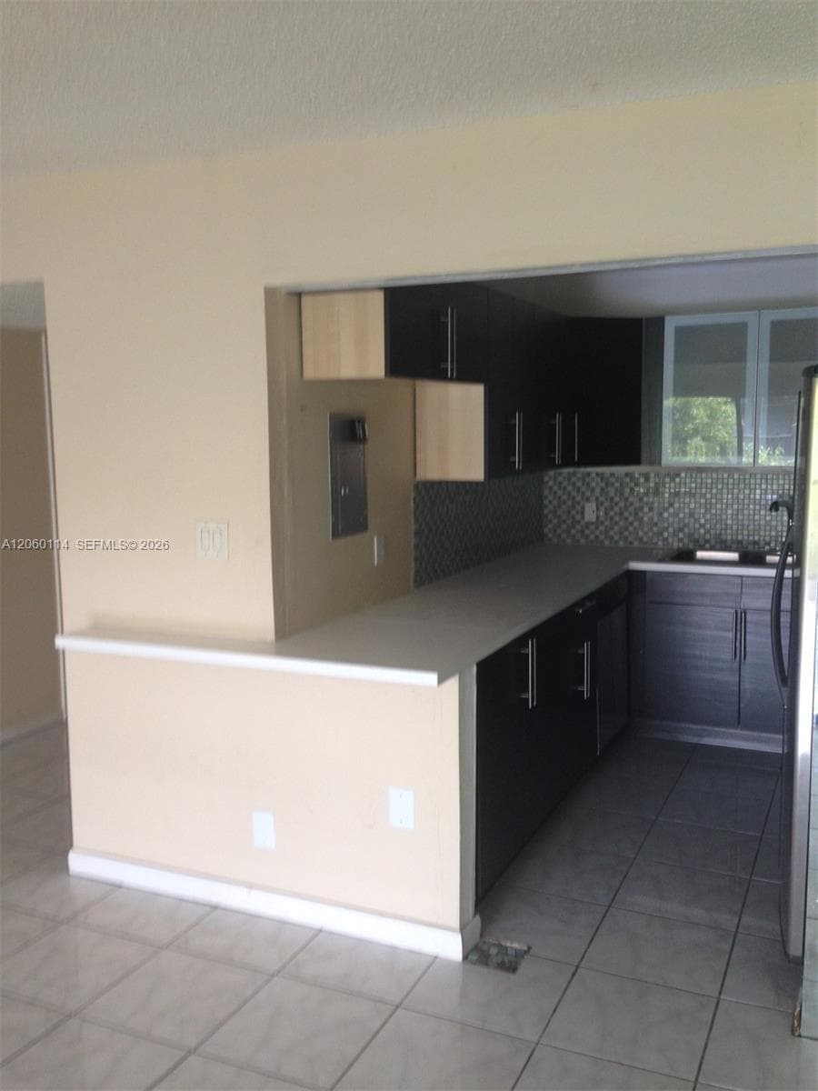 6101 N Falls Cir Dr # 409, Lauderhill, FL 33319 photo 3