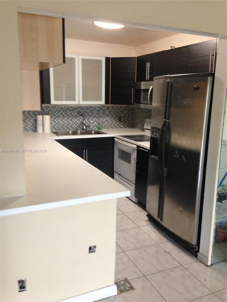 6101 N Falls Cir Dr # 409, Lauderhill, FL 33319