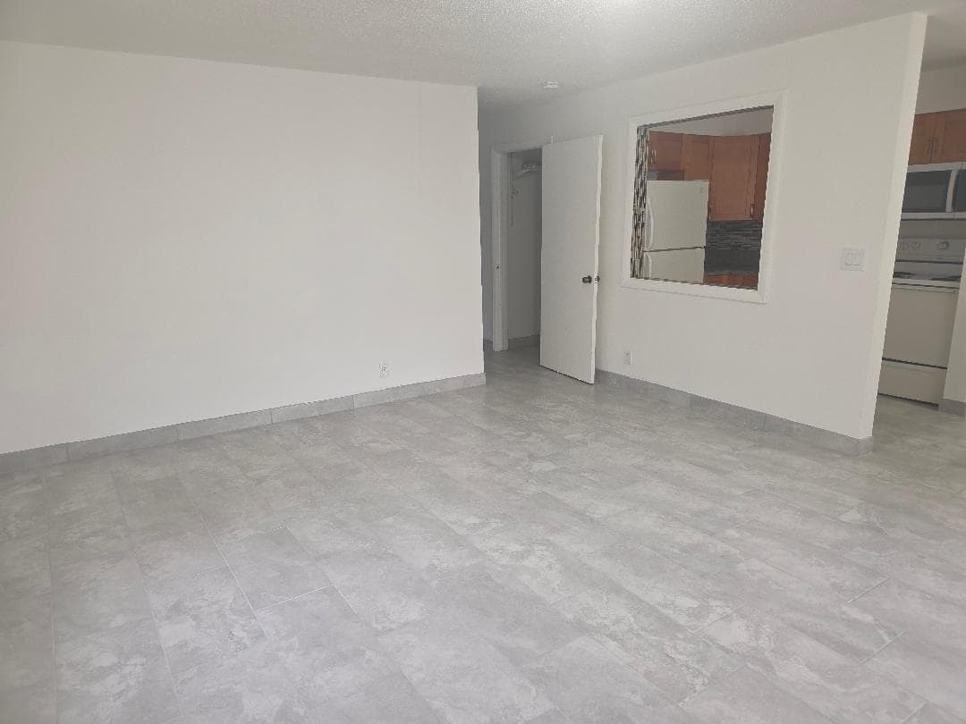 3640 NE 1ST Avenue # 3, Oakland Park, FL 33334 photo 3