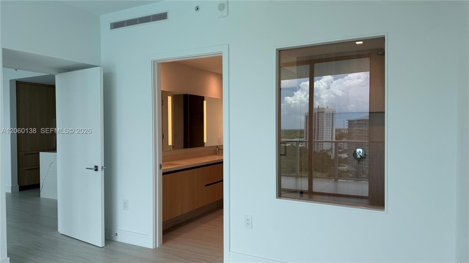 2411 Laguna Circle # 1510, North Miami, FL 33181 photo 3