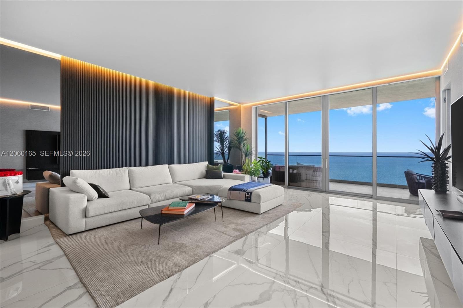 18975 Collins Ave # 3303, Sunny Isles Beach, FL 33160 photo 2