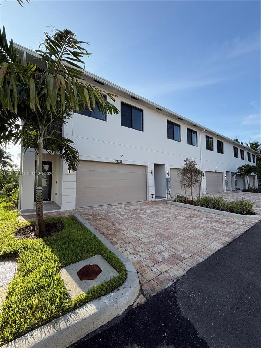 4664 SW 32nd Ave # 4664, Dania Beach, FL 33312