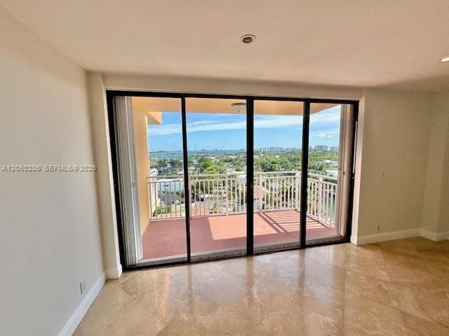 2450 NE 135th St # 1005, North Miami, FL 33181 photo 5