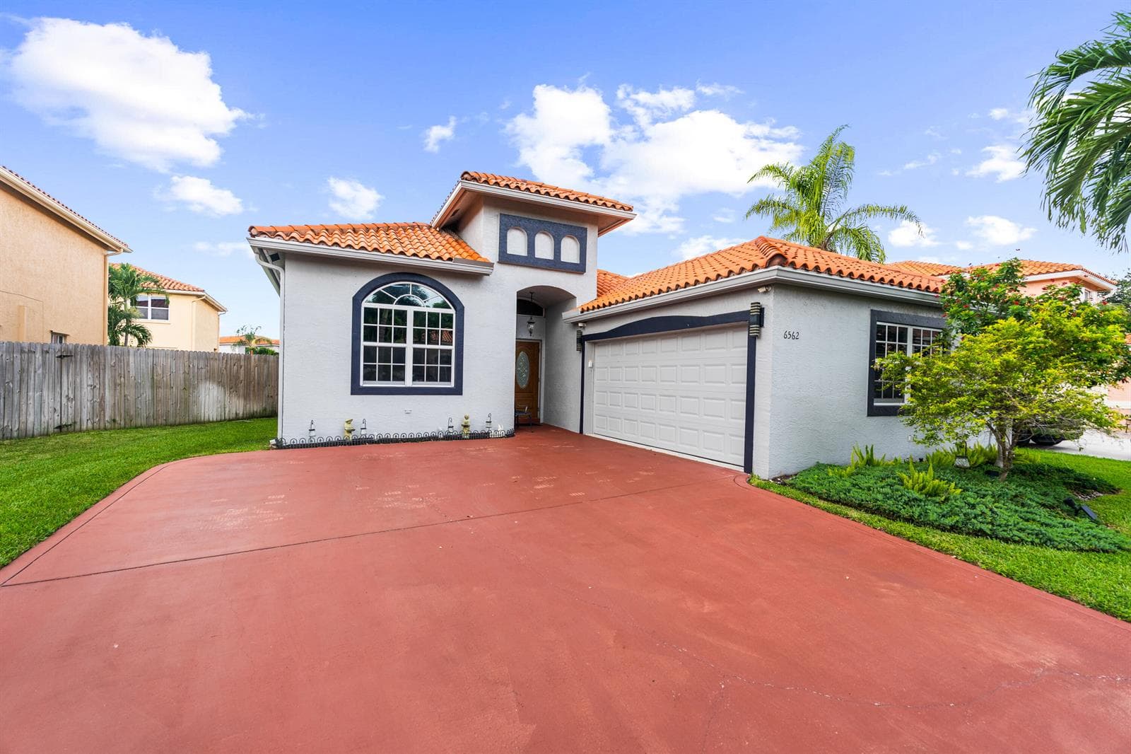 6562 Geneva Street, Lake Worth, FL 33467 photo 2