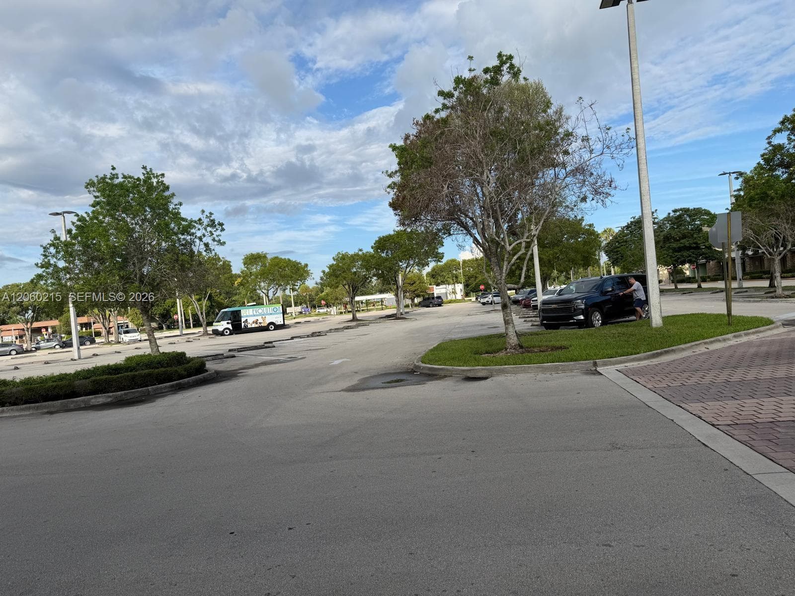 5602 S Flamingo Rd, Cooper City, FL 33330 photo 2
