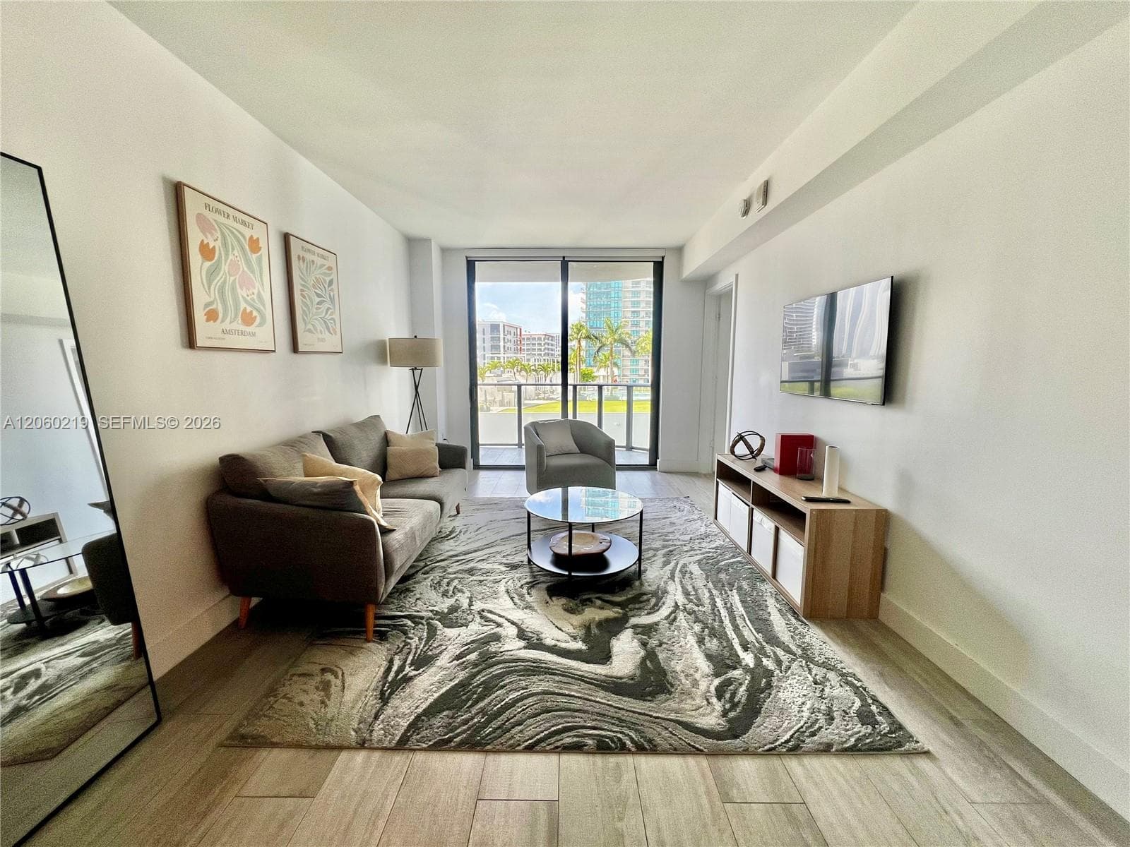 121 NE 34th St # 803, Miami, FL 33137 photo 2