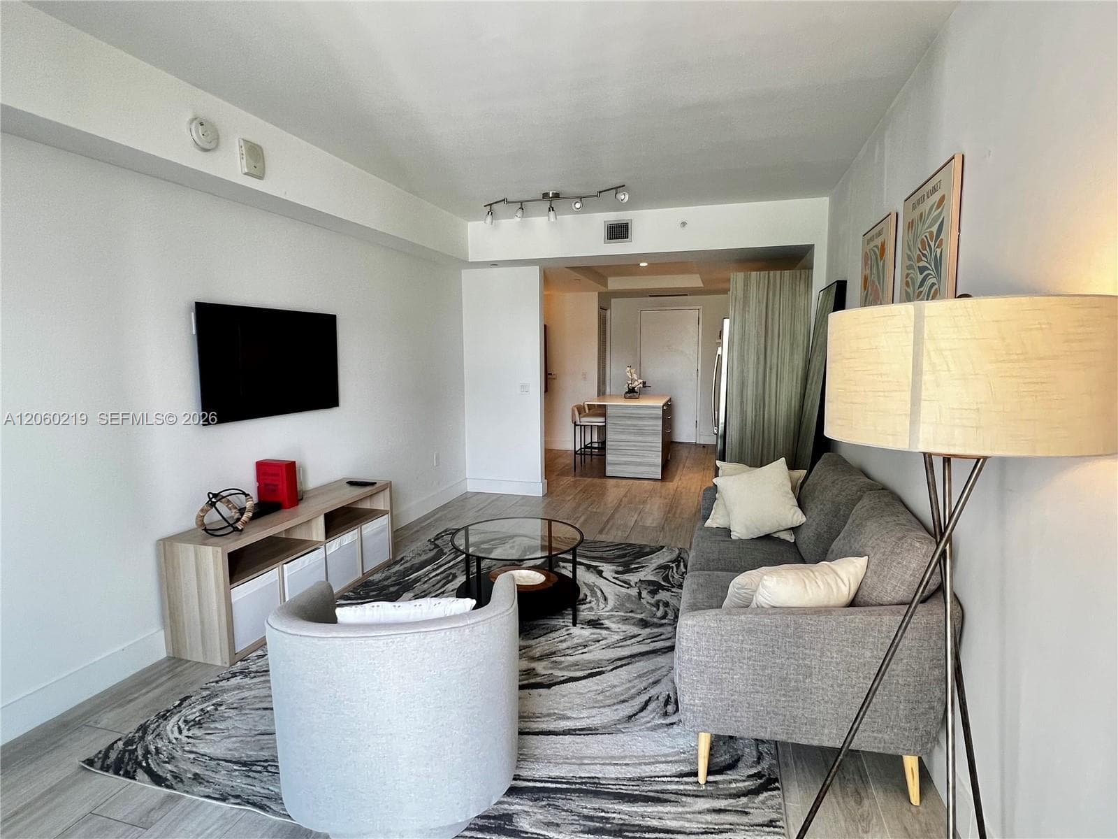 121 NE 34th St # 803, Miami, FL 33137 photo 3