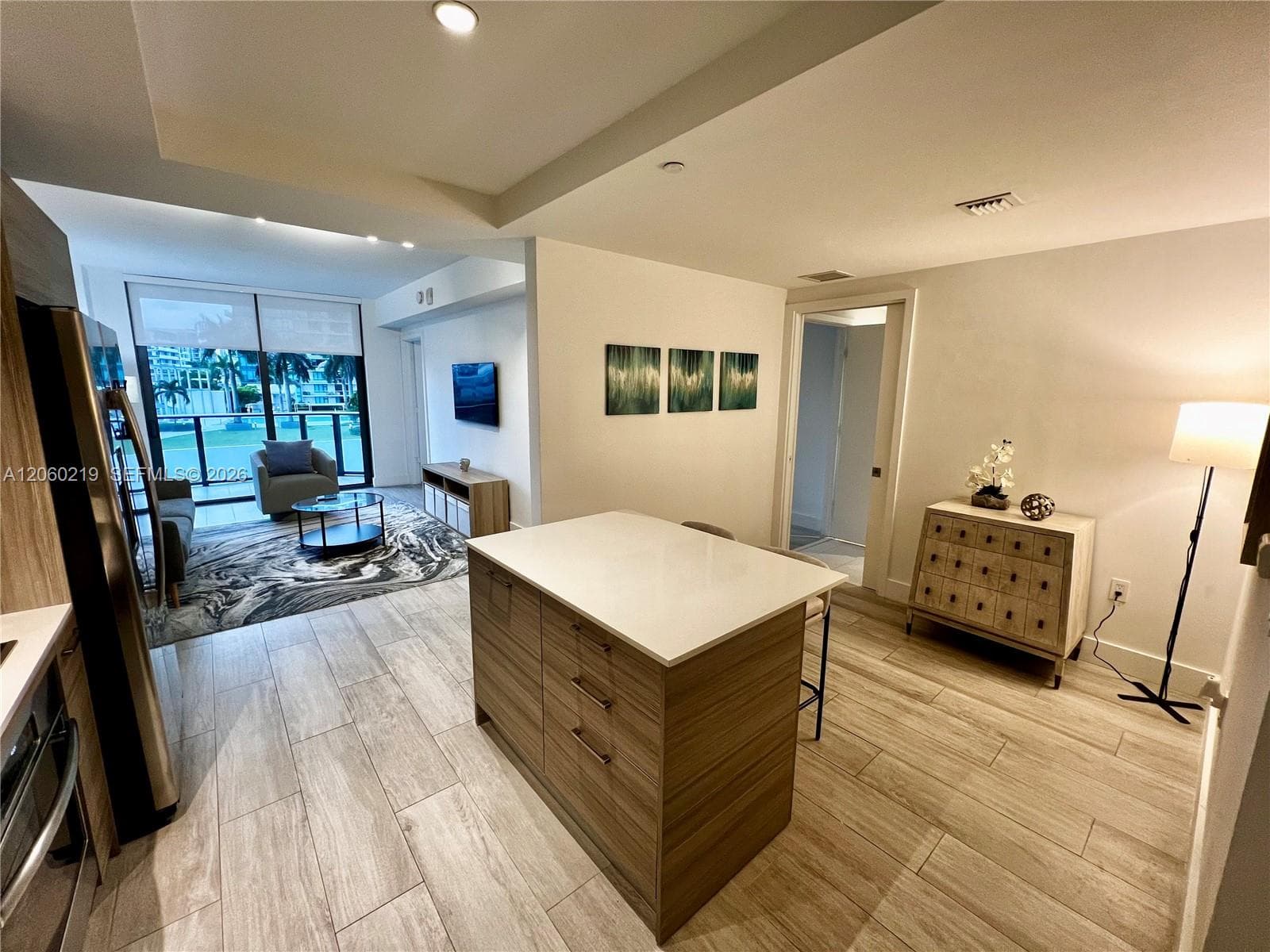 121 NE 34th St # 803, Miami, FL 33137 photo 5