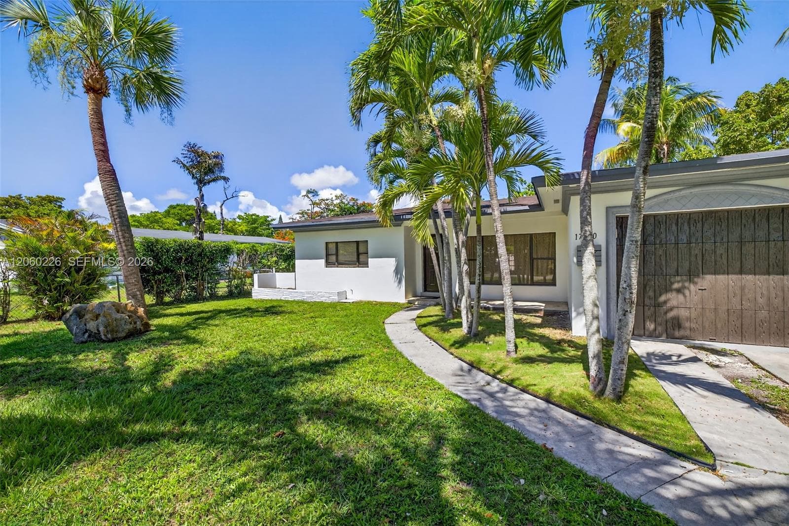 17150 NE 18th Ave, North Miami Beach, FL 33162 photo 4