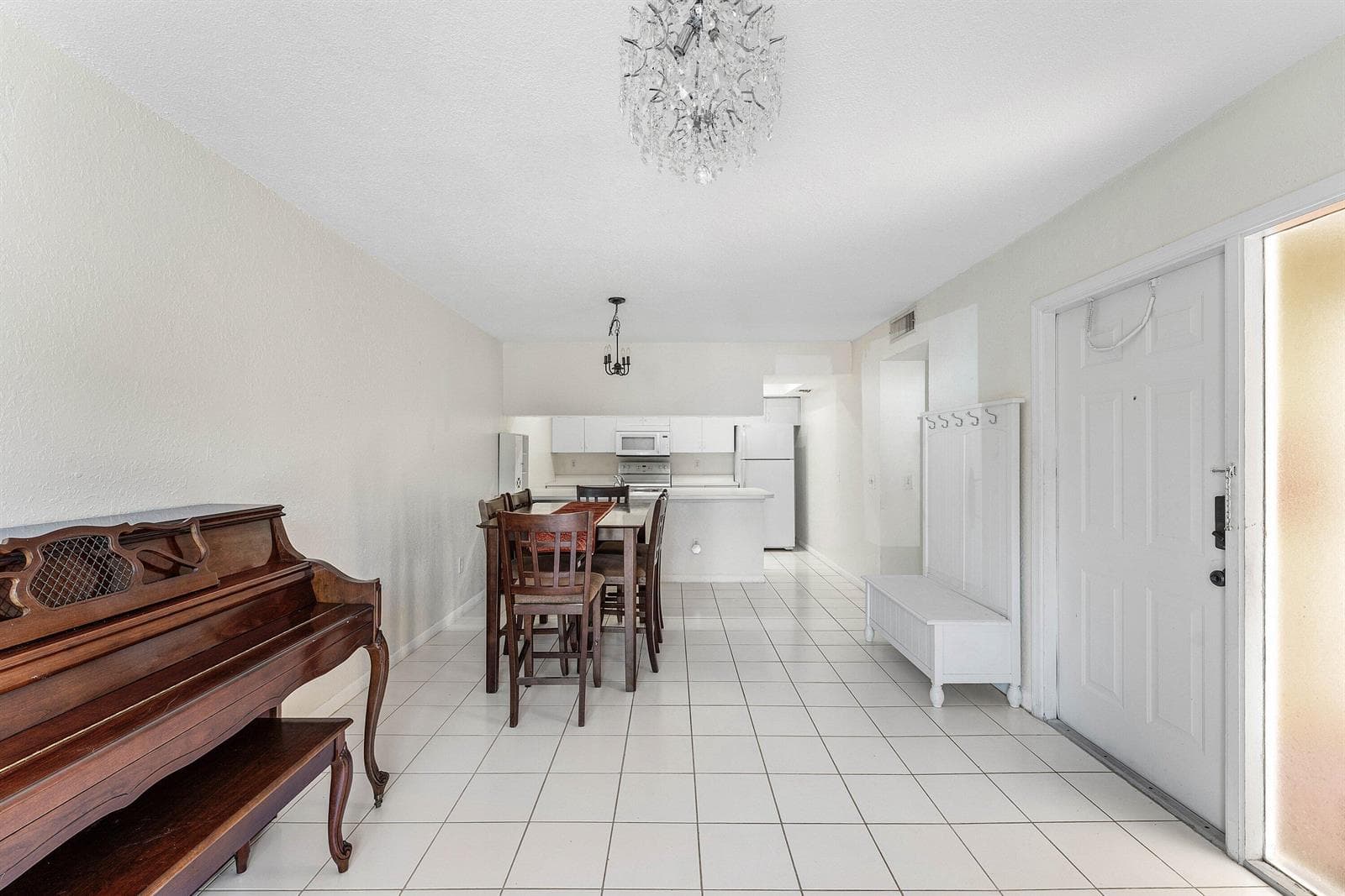 170 WATERSIDE Drive # 170, Hypoluxo, FL 33462 photo 2