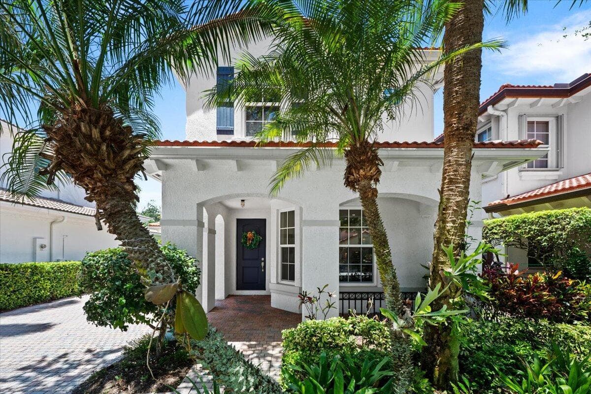 315 September Street, Palm Beach Gardens, FL 33410 photo 2